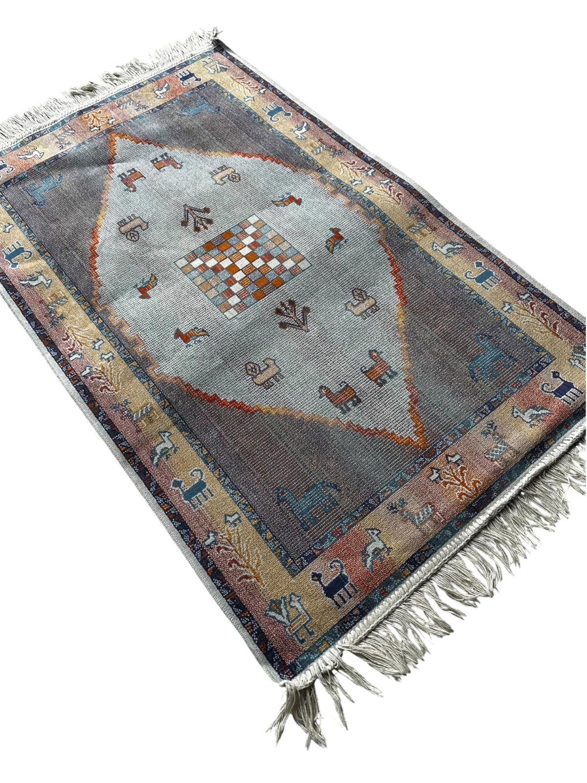 Tapis de style oriental 70cm x 120cm