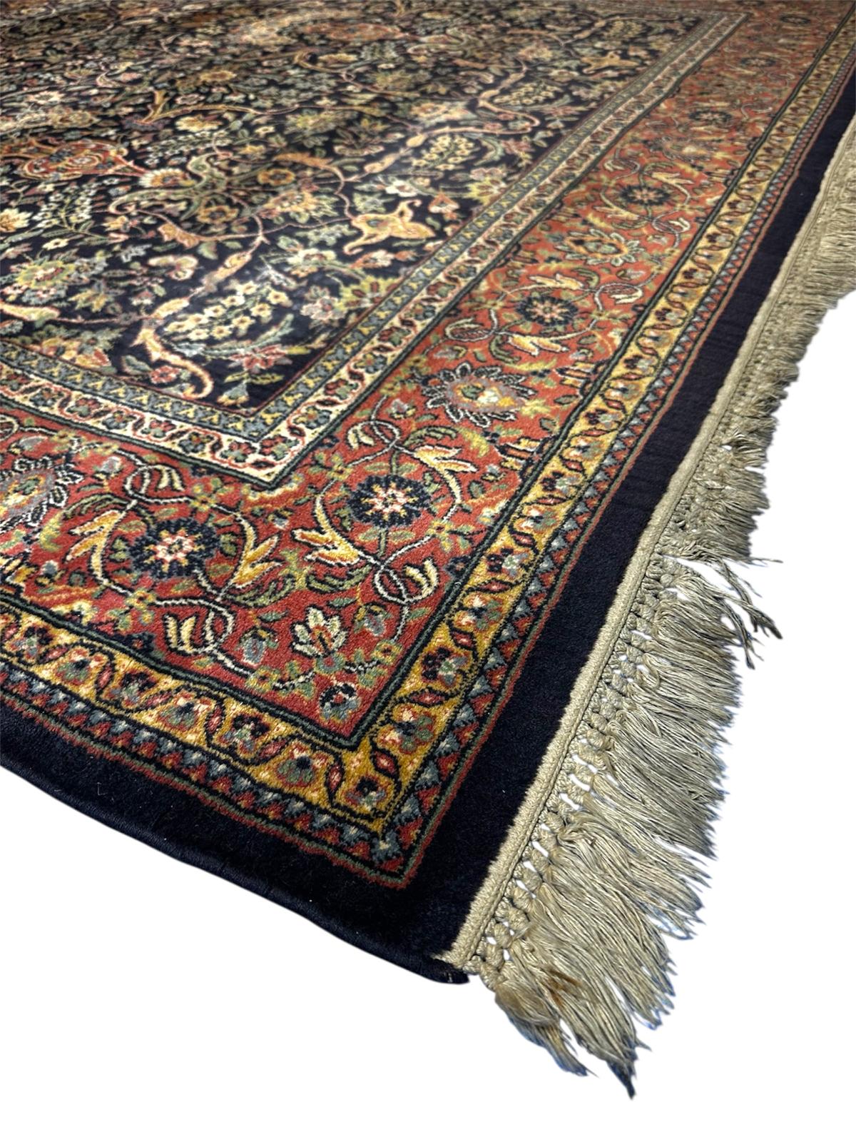 Grand tapis de style oriental 2m x 3m