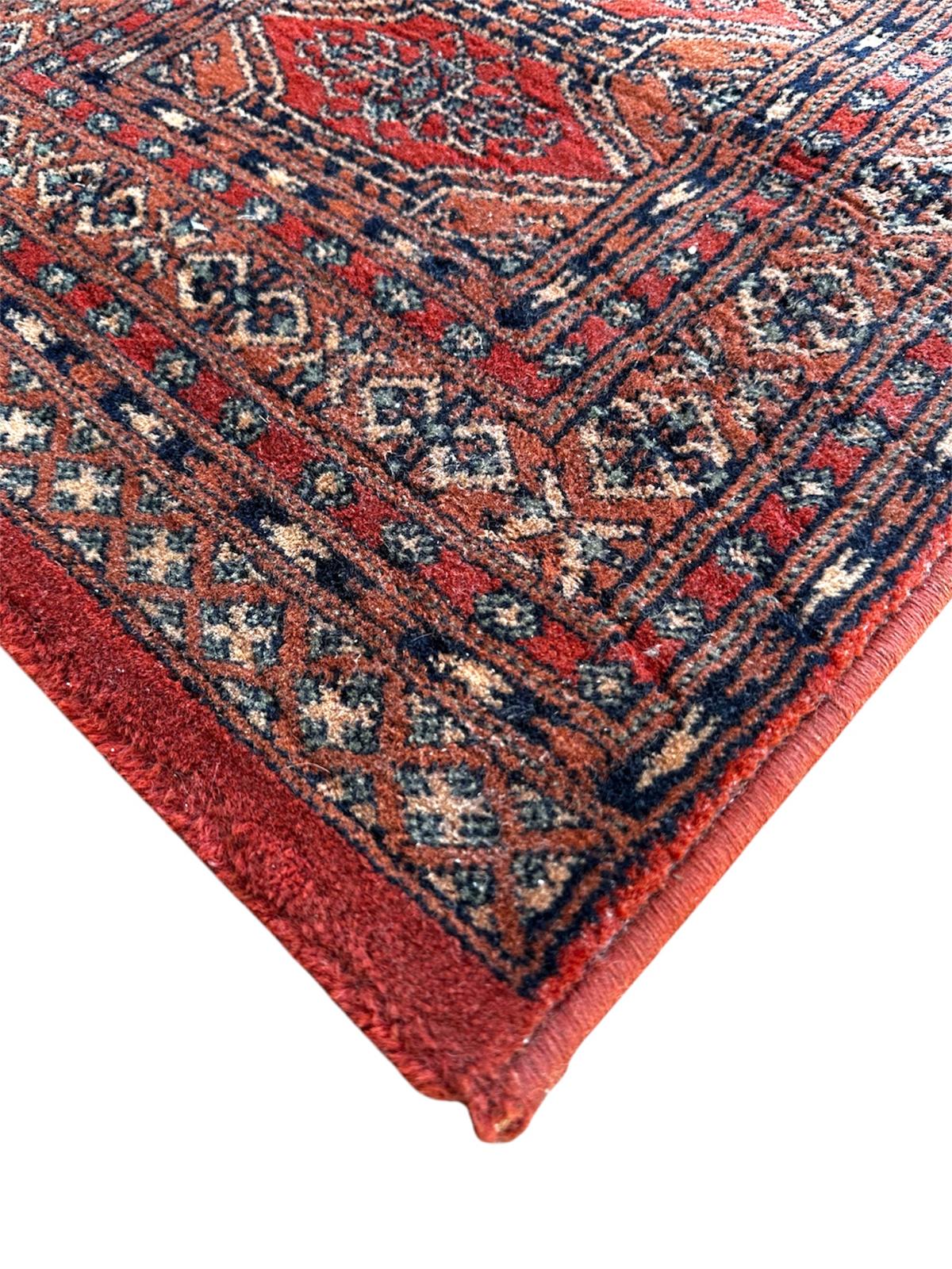 Tapis oriental 120cm x 60cm