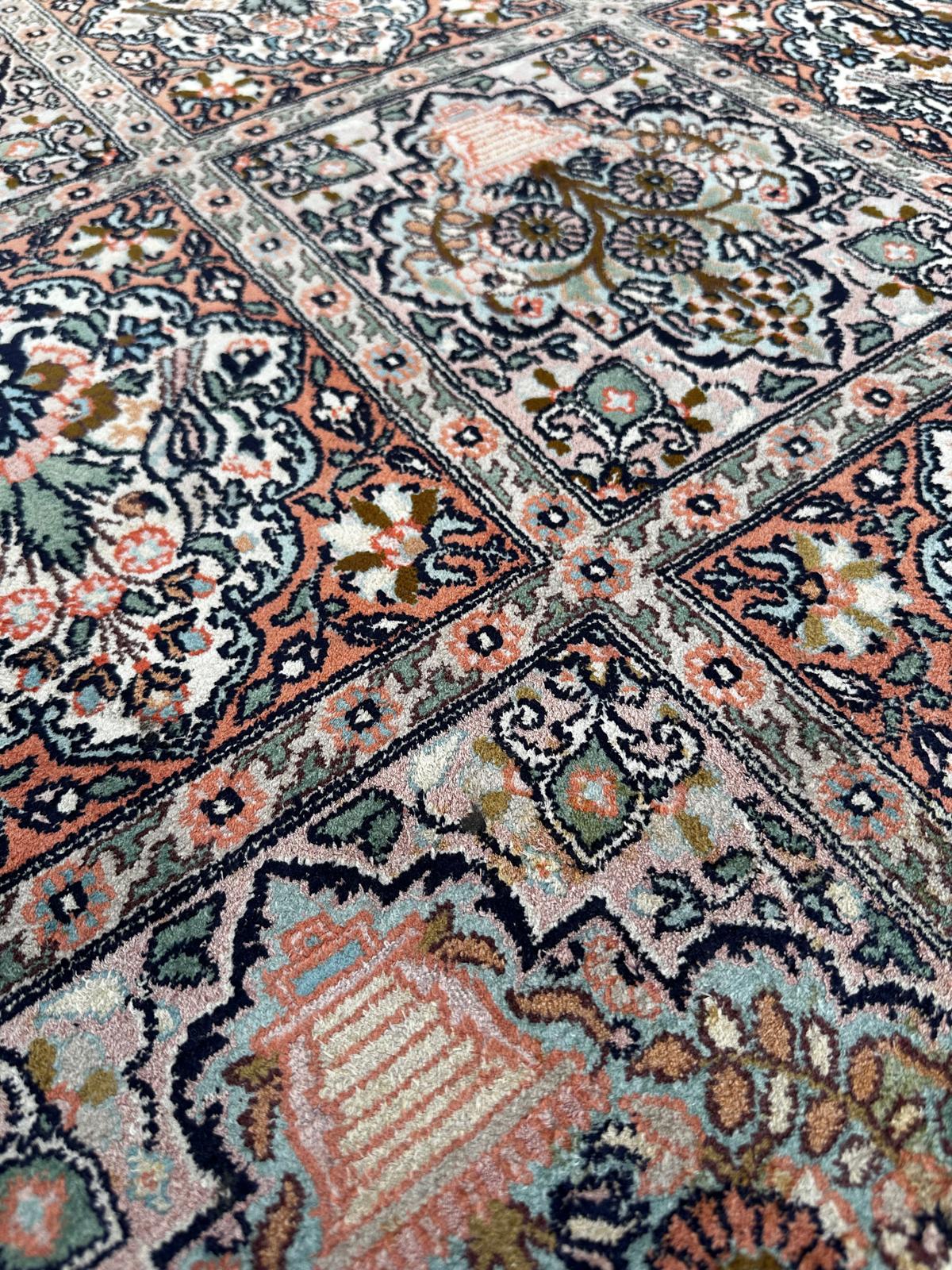 Tapis indien en soie 210cm x 120cm
