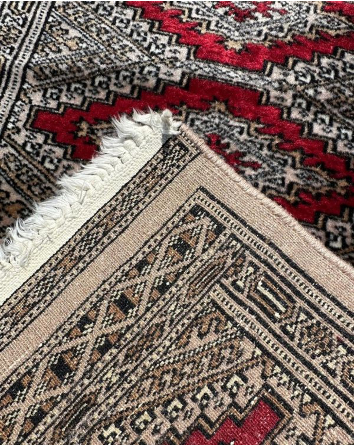 Tapis Pakistanais fait main