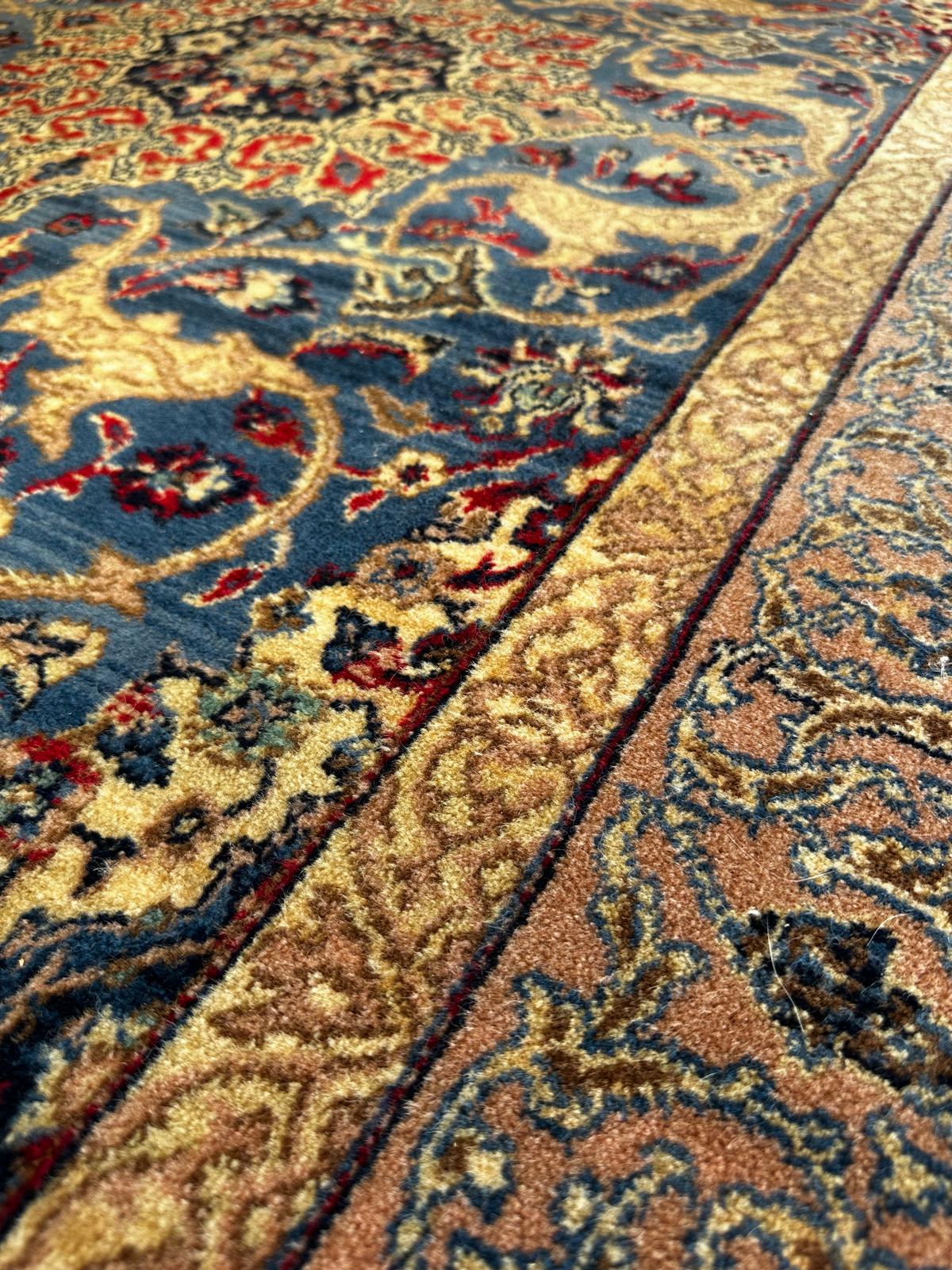 Tapis de style oriental 190cm x 135cm