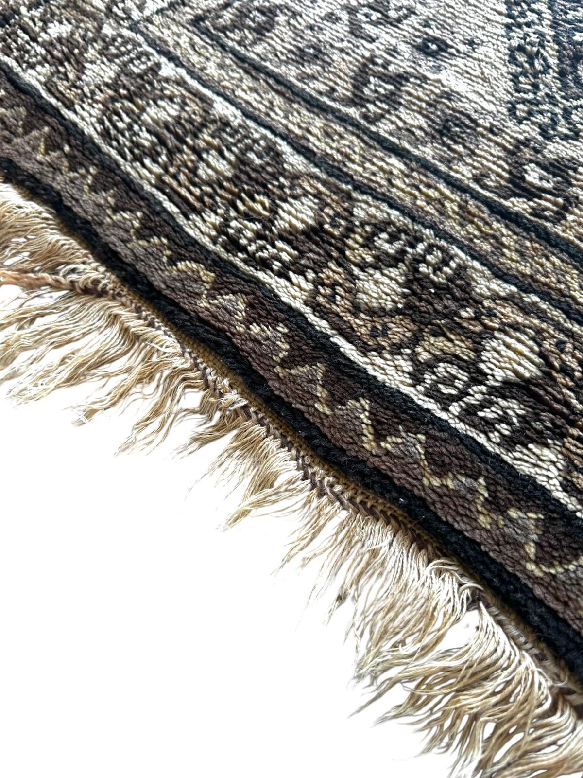 Tapis tunisien fait main 150cm x 80cm