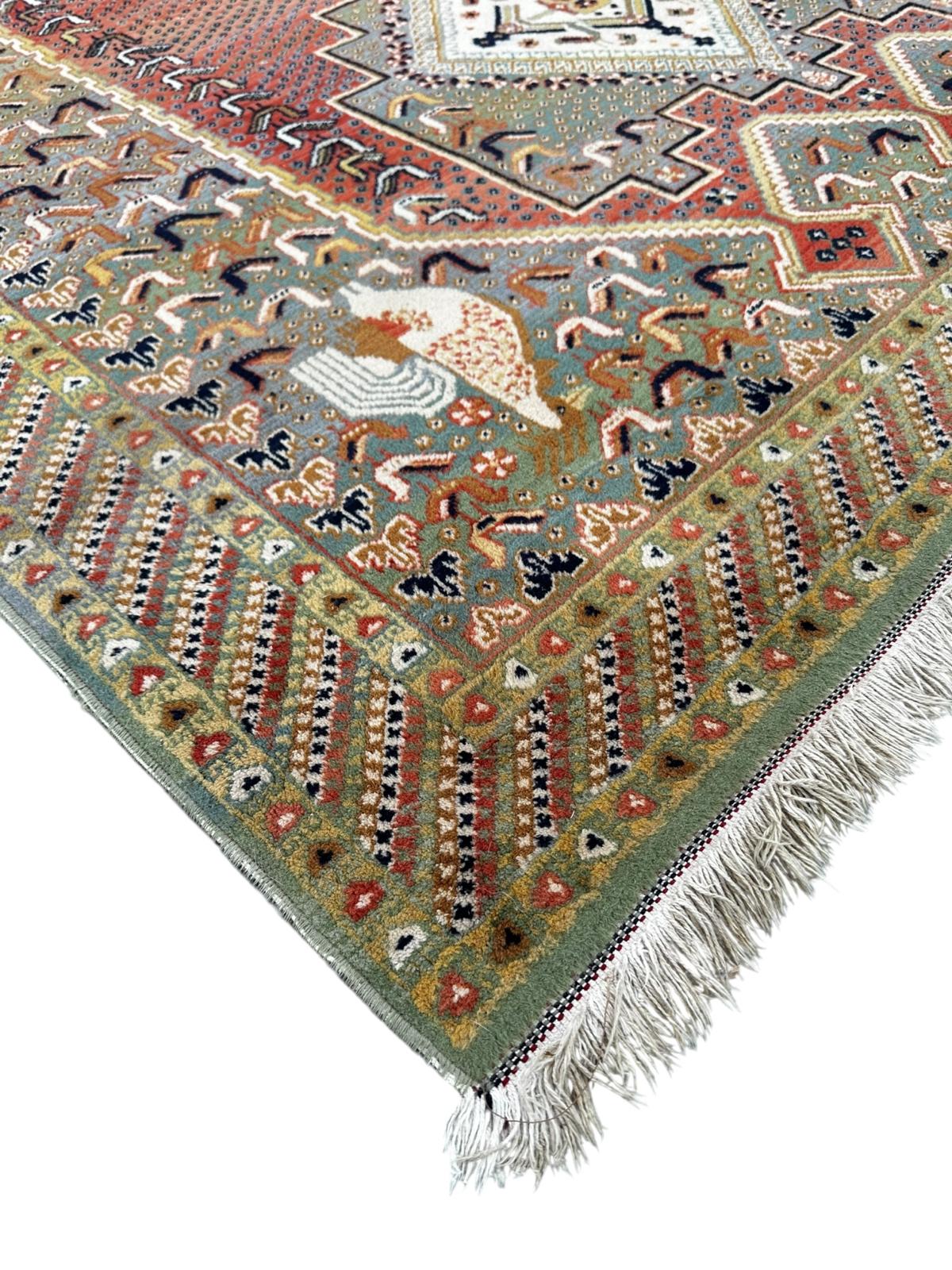 Tapis de style oriental 240cm x 170cm