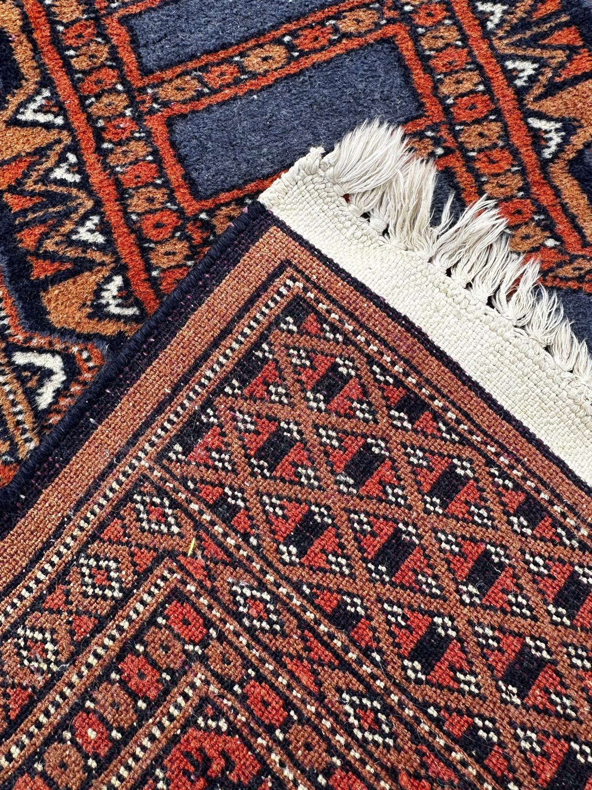 Tapis persan fait main 95cm x 60cm