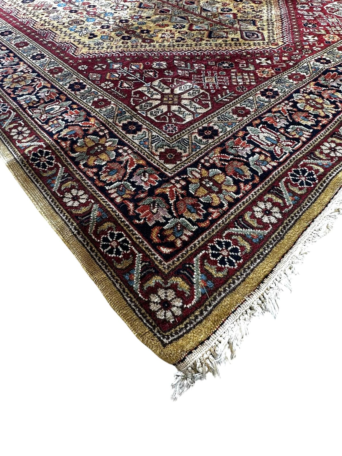 Tapis persan fait main 182cm x 273cm