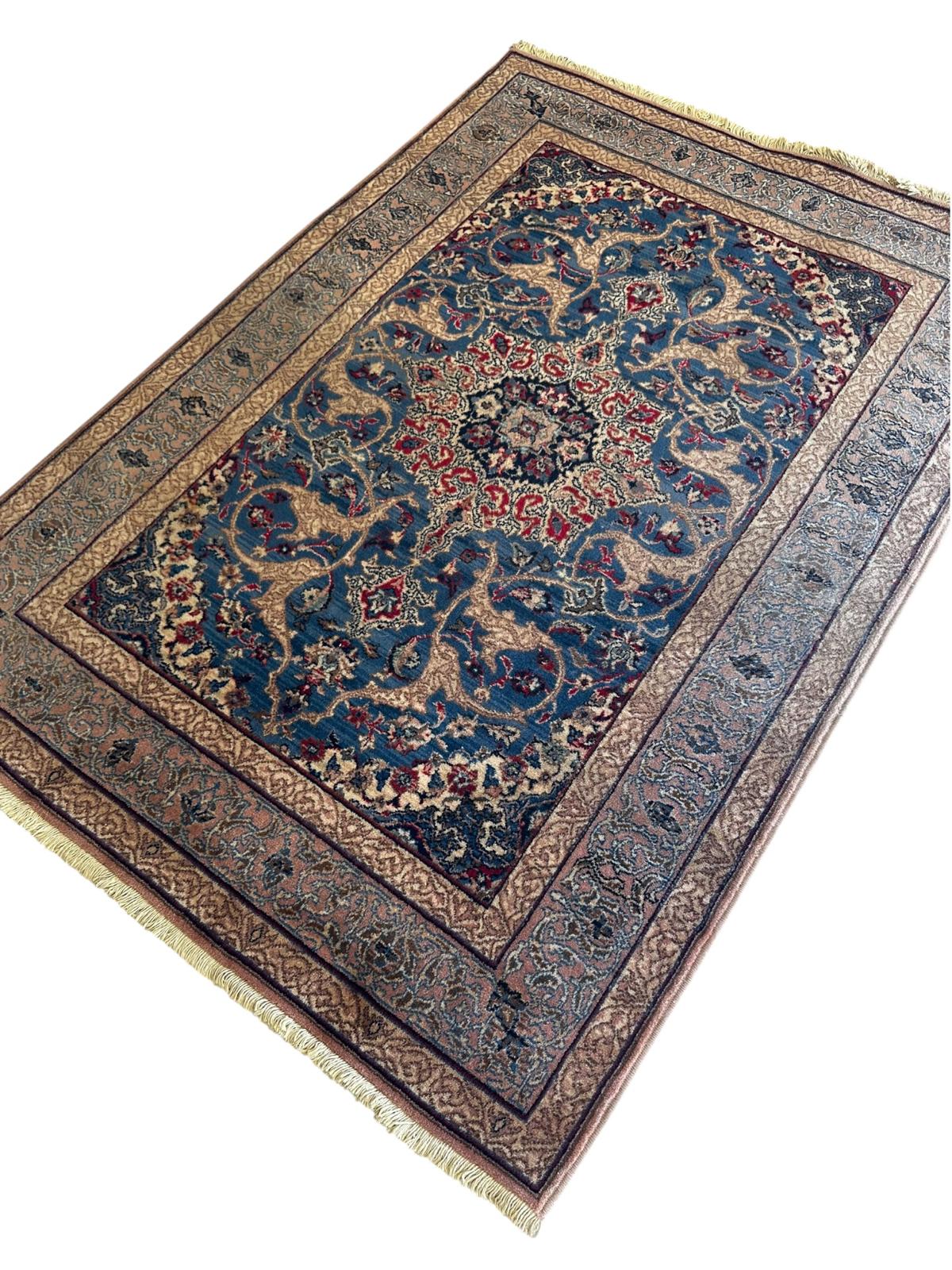 Tapis de style oriental 190cm x 135cm