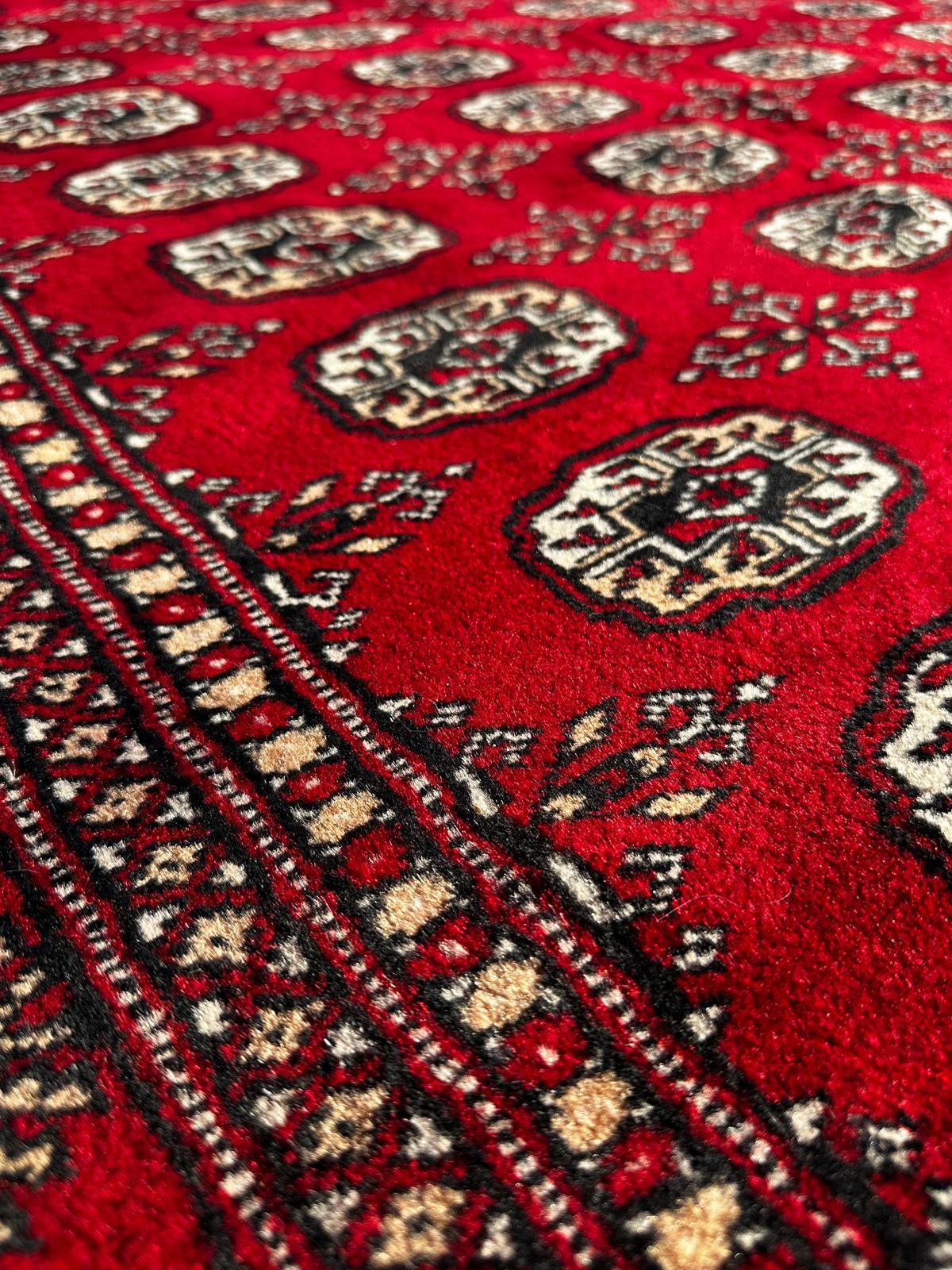 Grand tapis Bokhara fait main 250cm x 150cm
