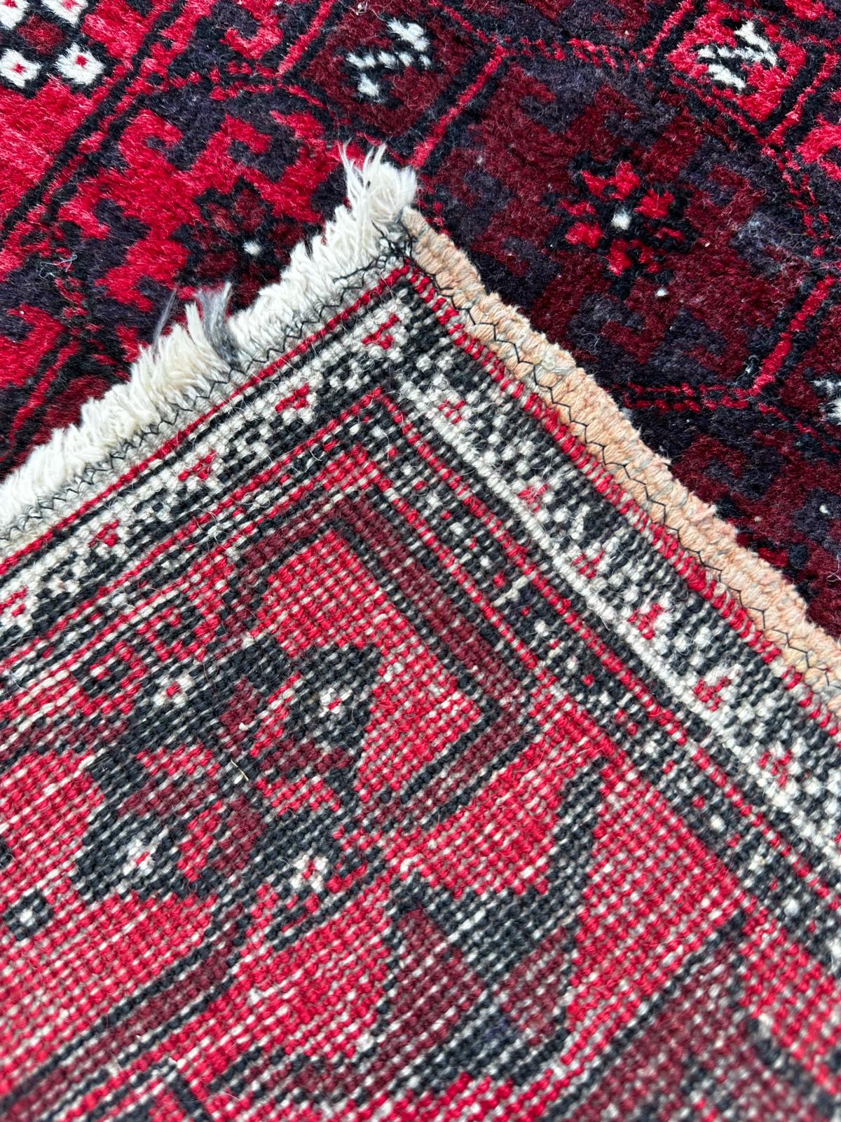 Tapis persan fait main 85cm x 53cm