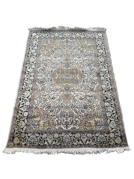 Tapis turc en soie 220cm x 150