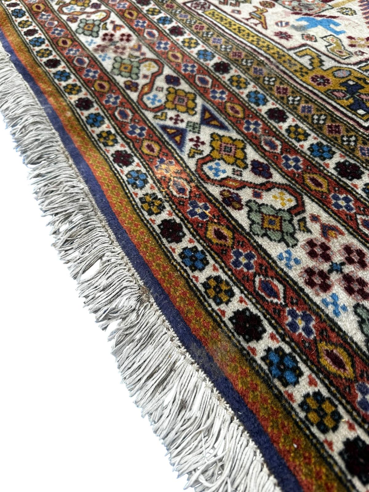 Tapis persan fait main 270cm x 170cm