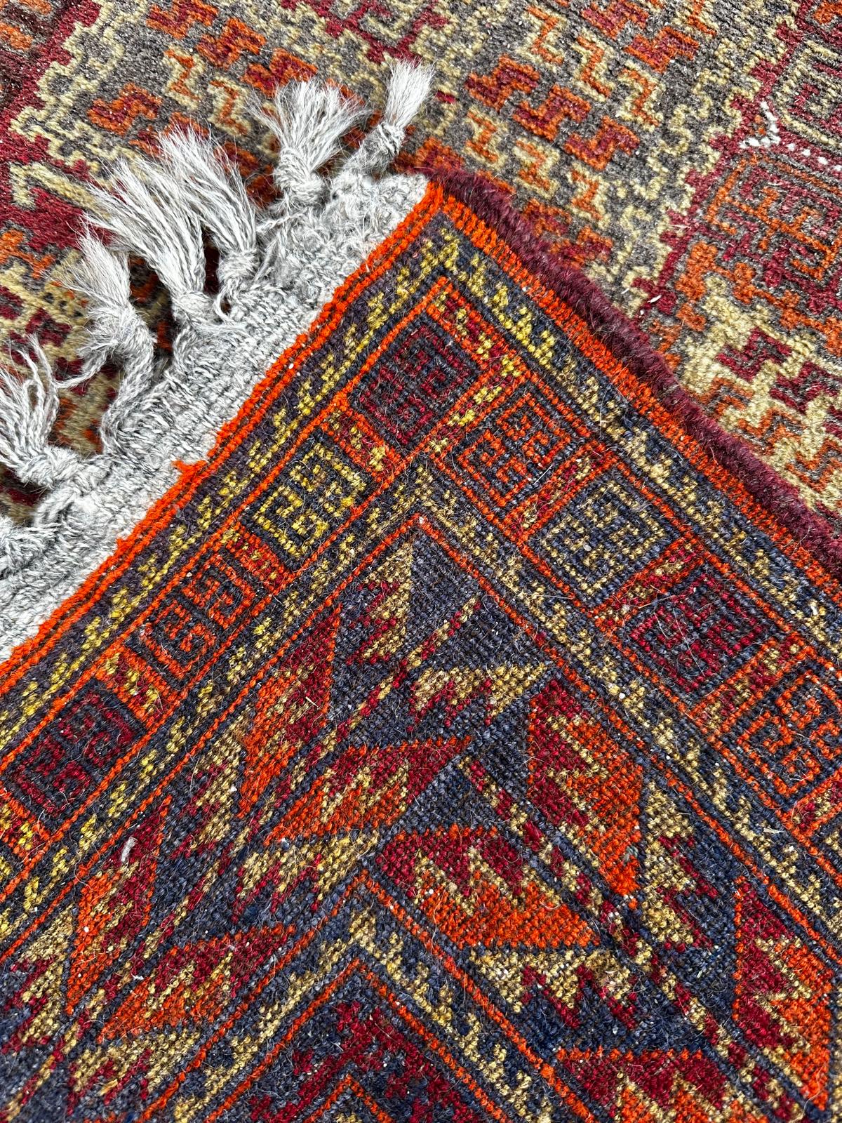 Tapis Turkmène fait main 140cm x 90cm