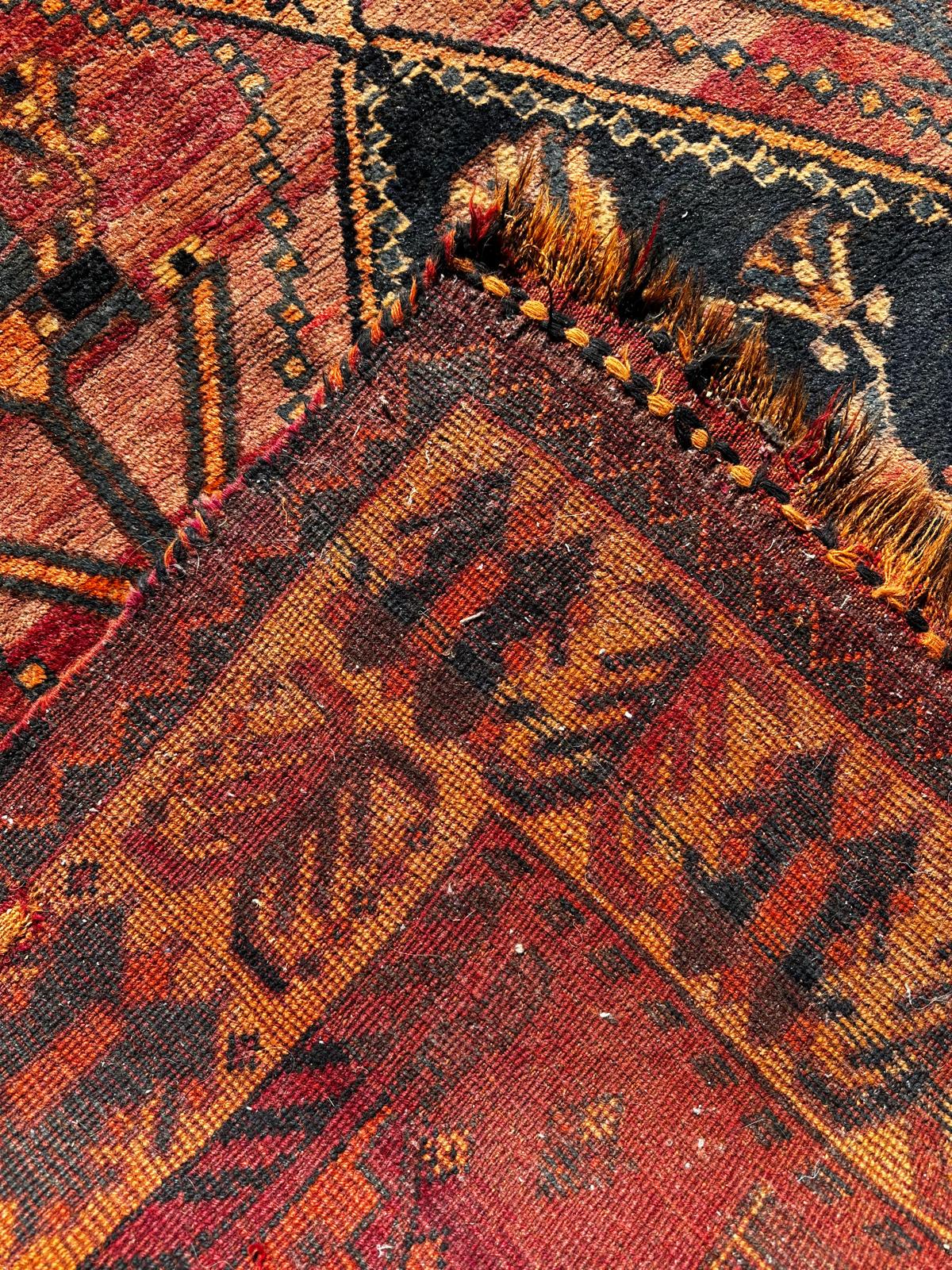 Tapis persan fait main 248cm x 160cm