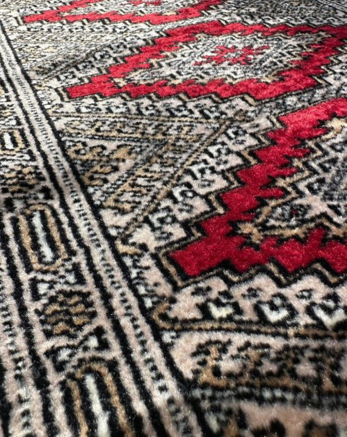 Tapis Pakistanais fait main