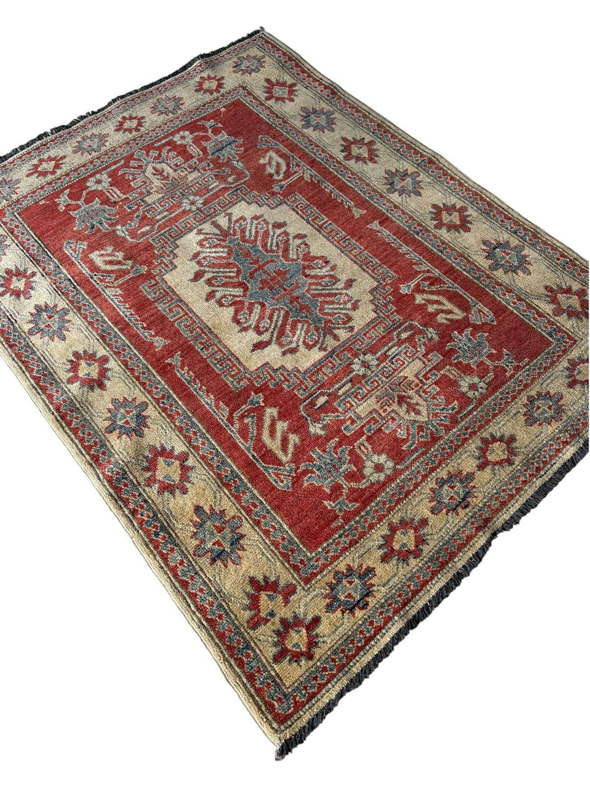 Tapis kazak fait main 155cm x 120cm