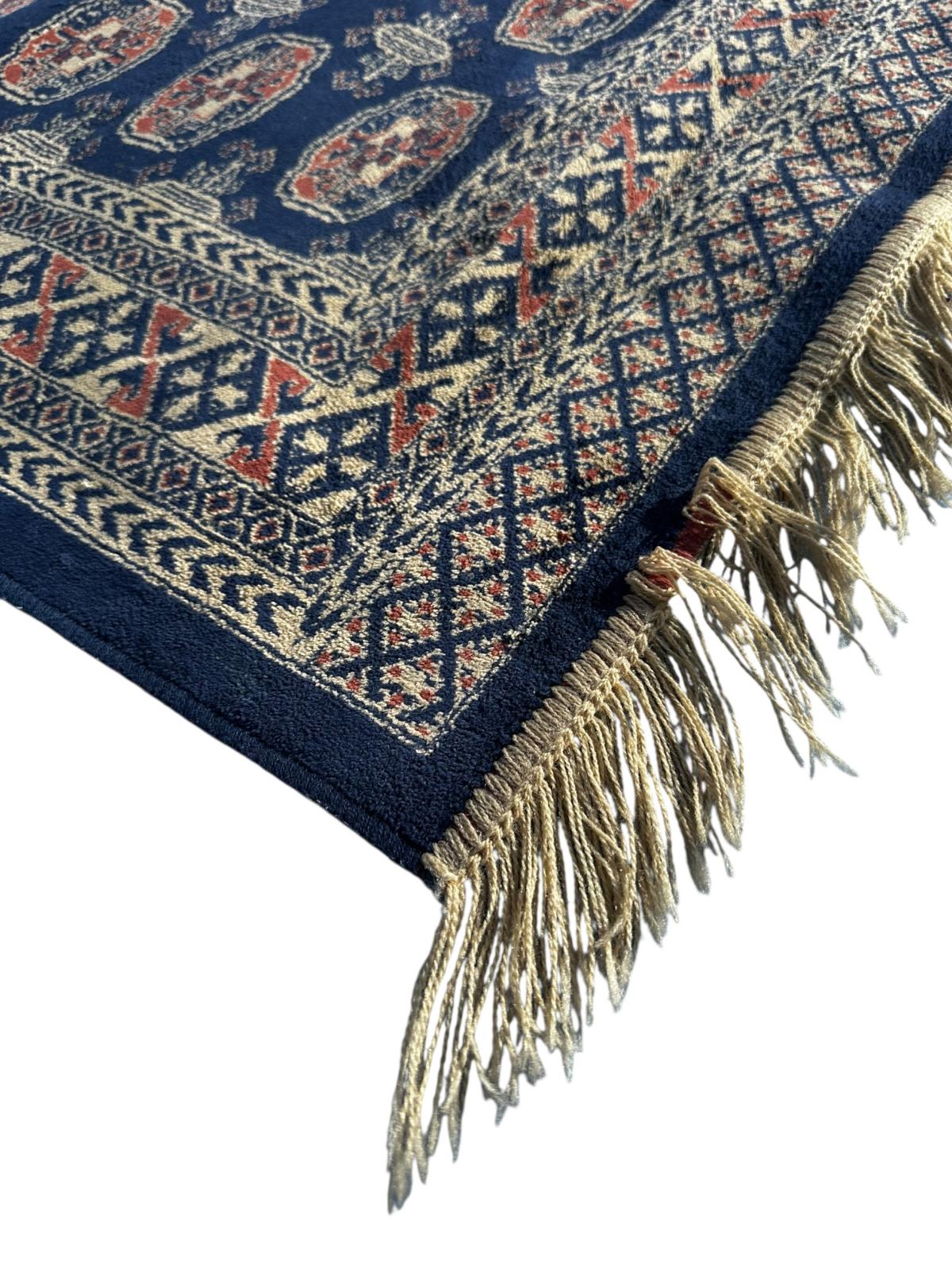 Tapis de style oriental 120cm x 70cm