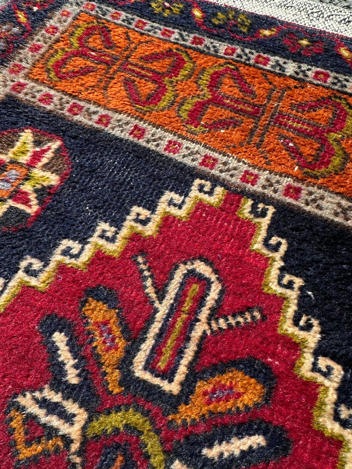 Tapis turc fait main 125cm x 56cm