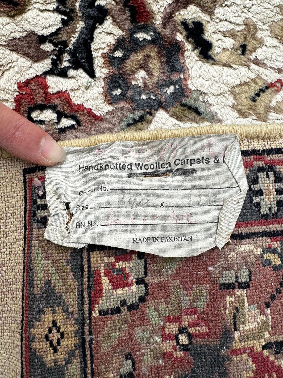 Tapis persan en laine et soie fait main 200cm x 130xm