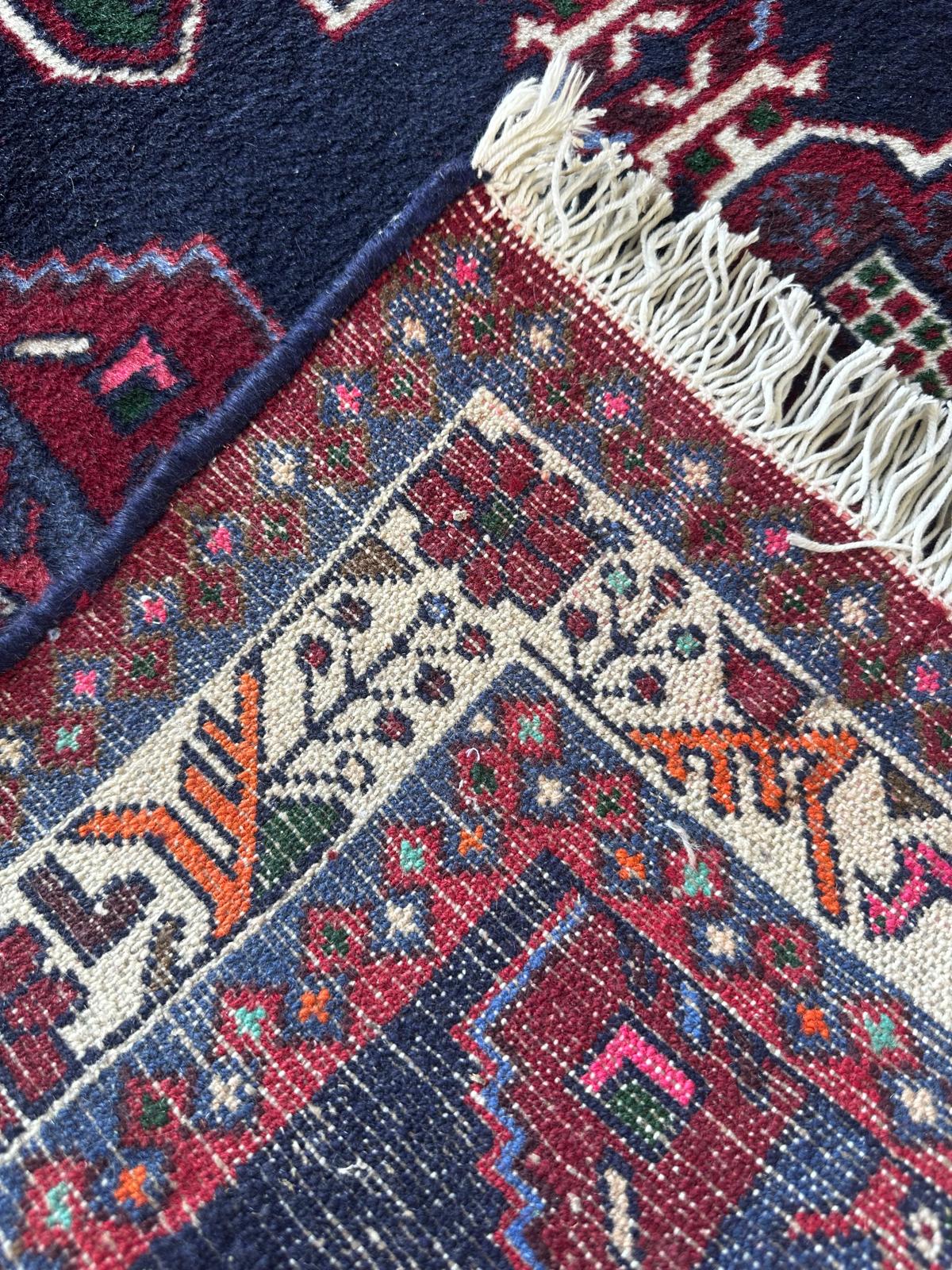 Tapis persan fait main 160cm x 110cm