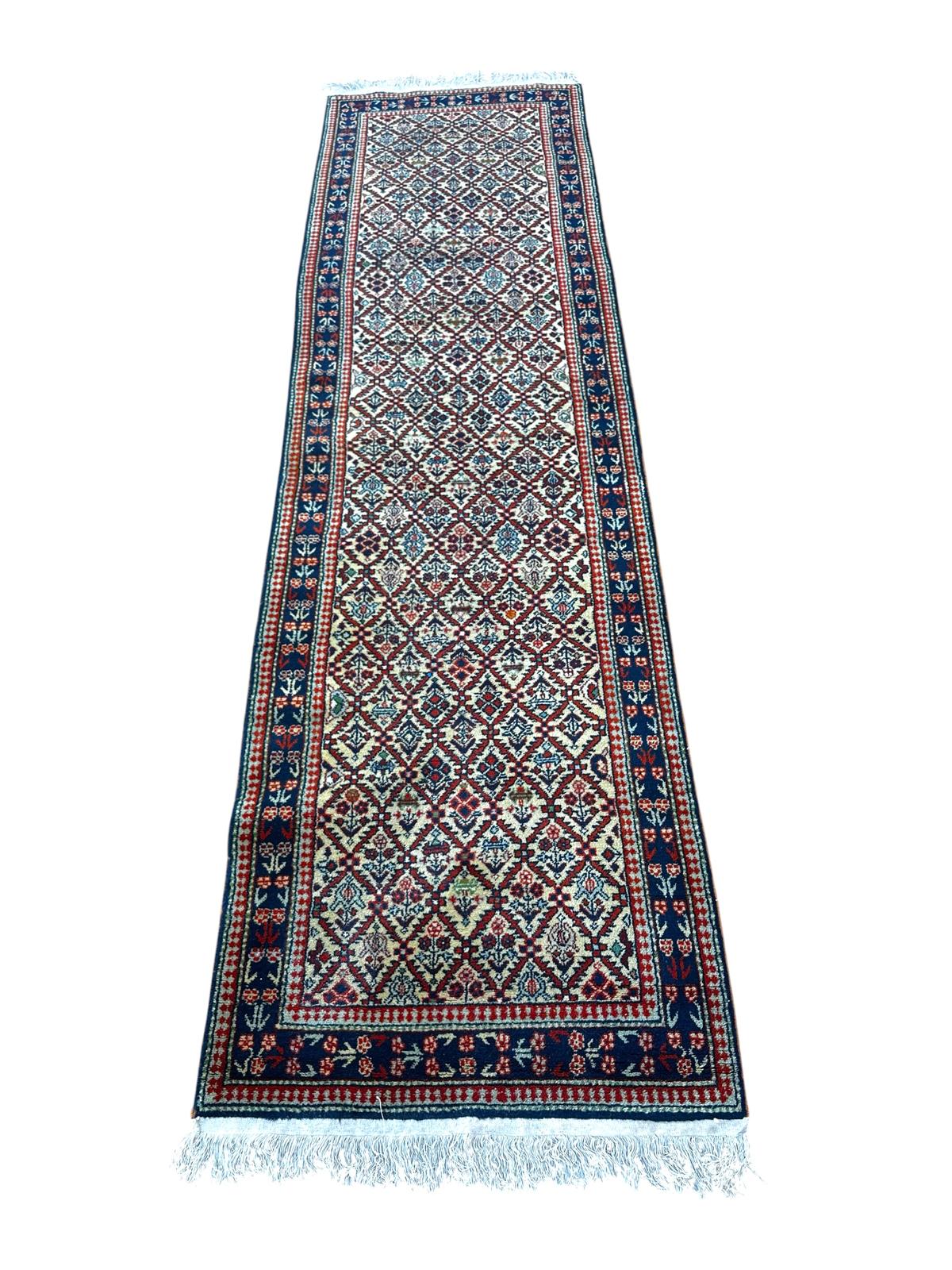 Tapis oriental de couloir fait main 3m x 1m