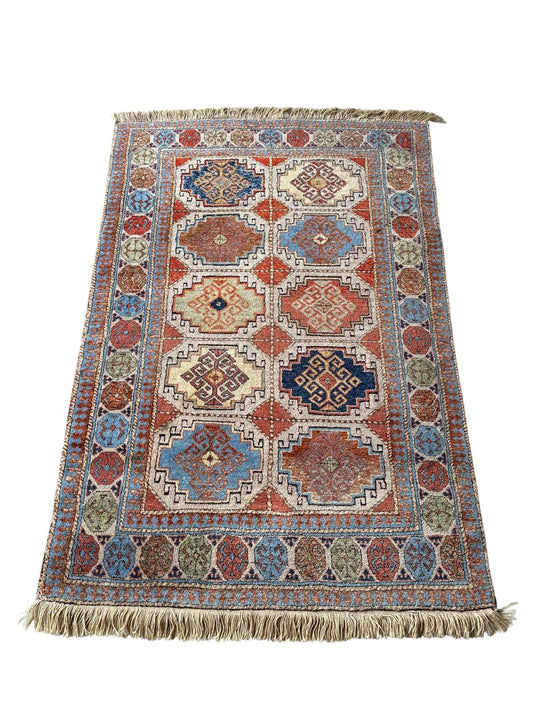 Tapis turc fait main 200cm x 130cm
