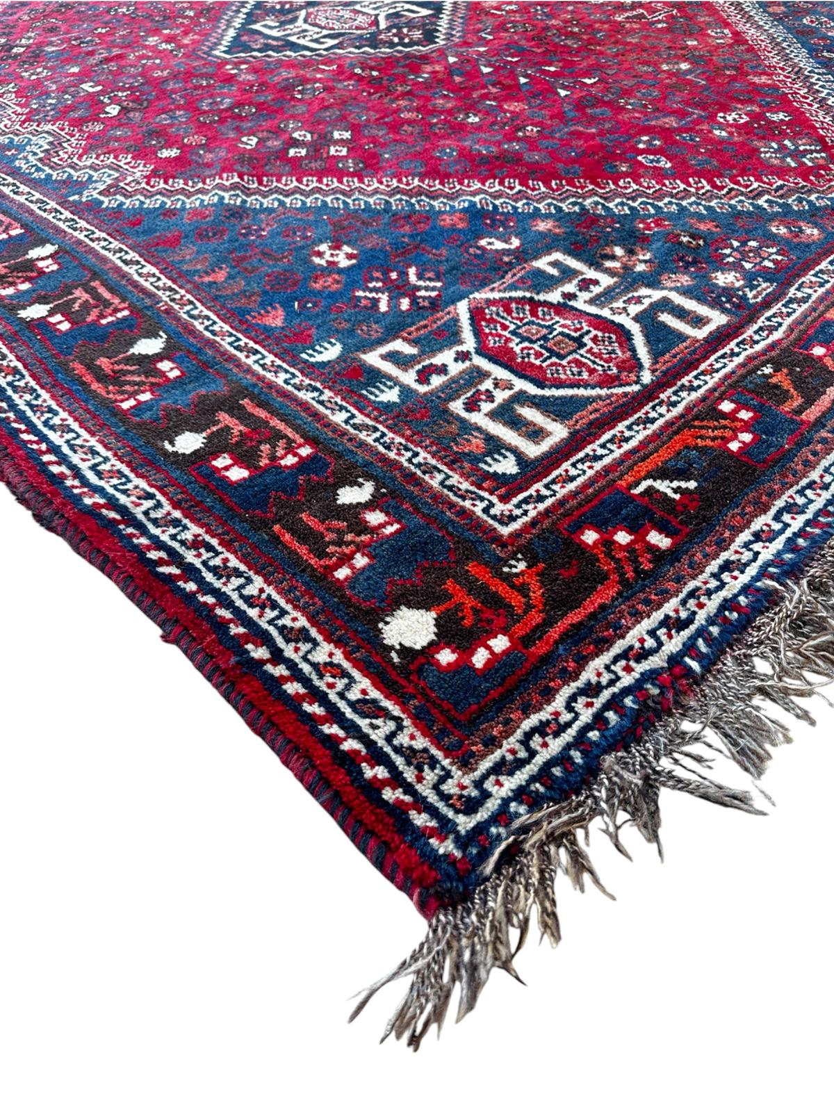 Tapis persan Shiraz fait main 2m x 3m