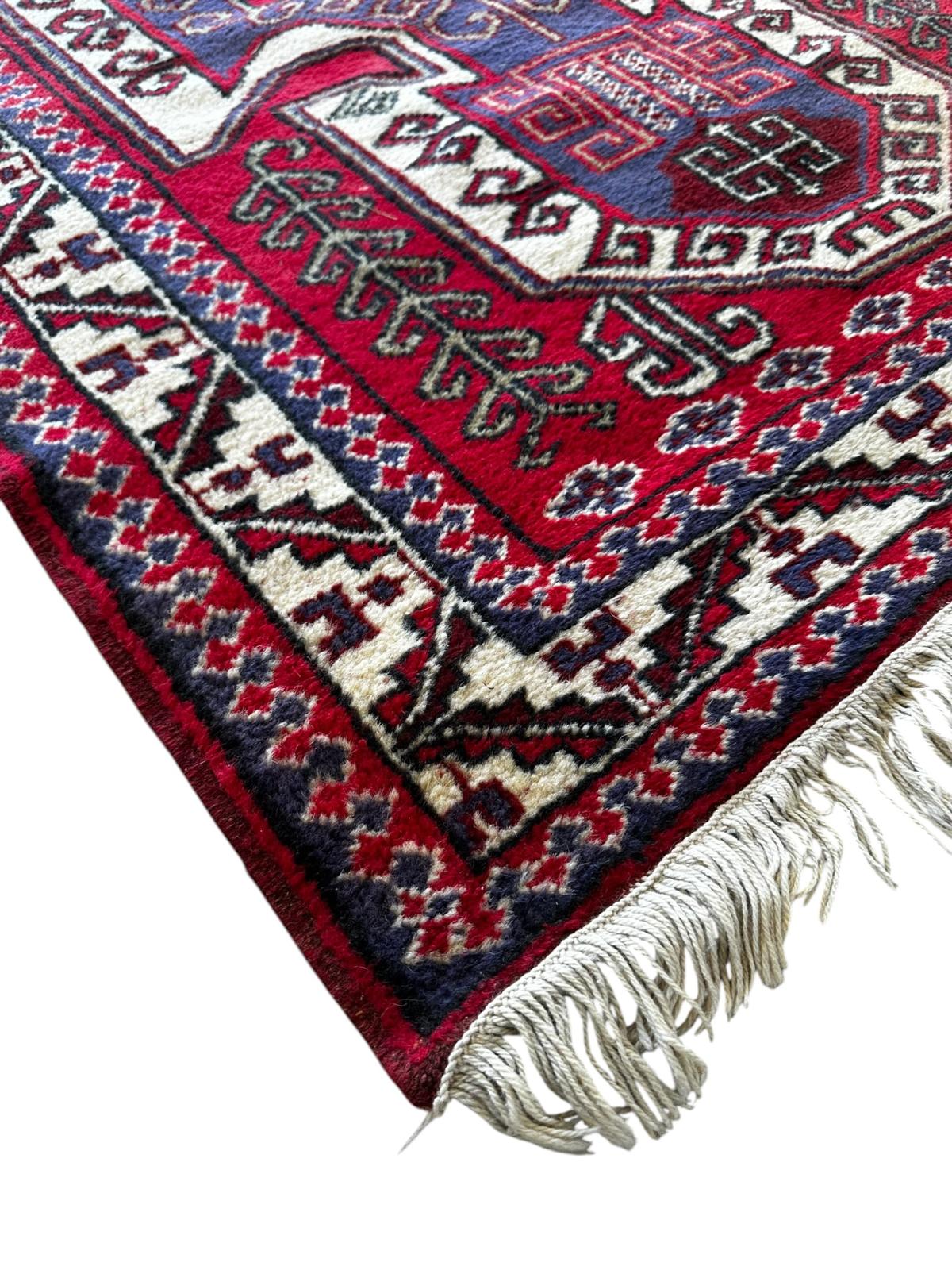 Tapis persan fait main 190cm x 100cm