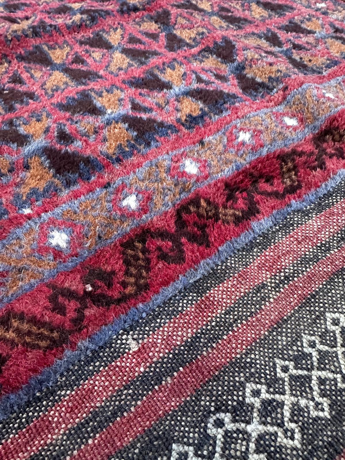 Tapis persan fait main 150cm x 80cm