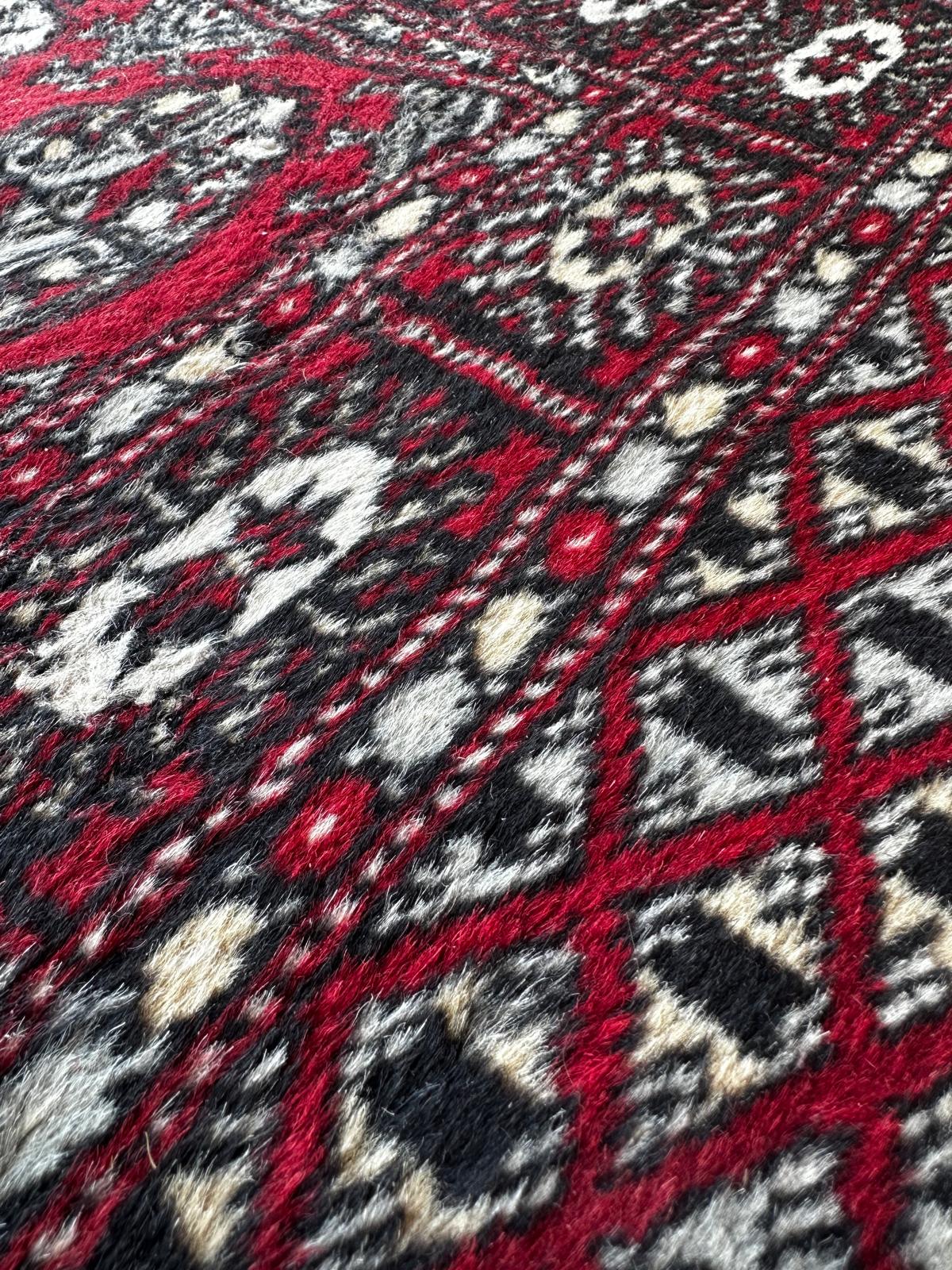 Tapis Boukhara fait main 120cm x 80cm