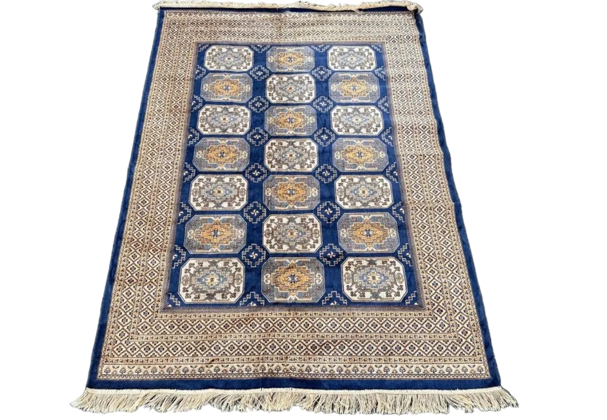 Tapis de style oriental 190cm x 140cm