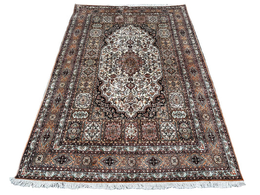 Tapis turc en soie 270cm x 180cm