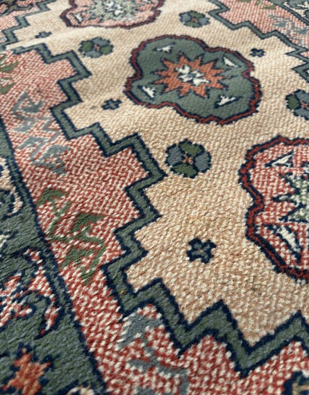 Tapis de style oriental 110cm x 60cm