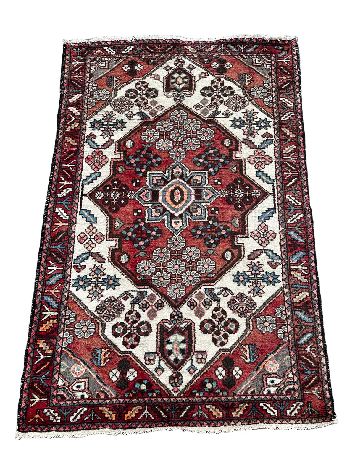 Tapis persan fait main 160cm x 110cm