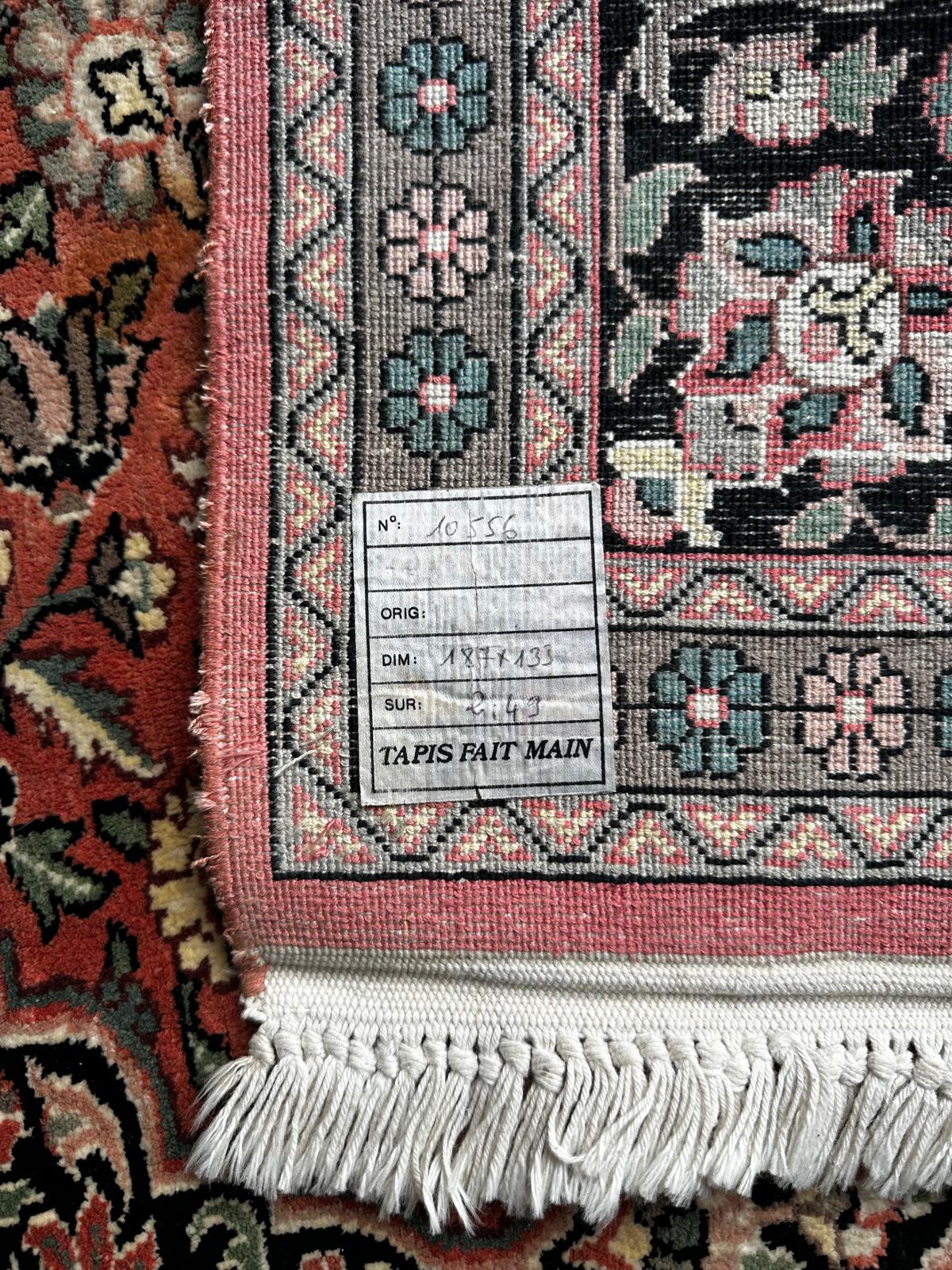Tapis oriental en soie 195cm x 130cm