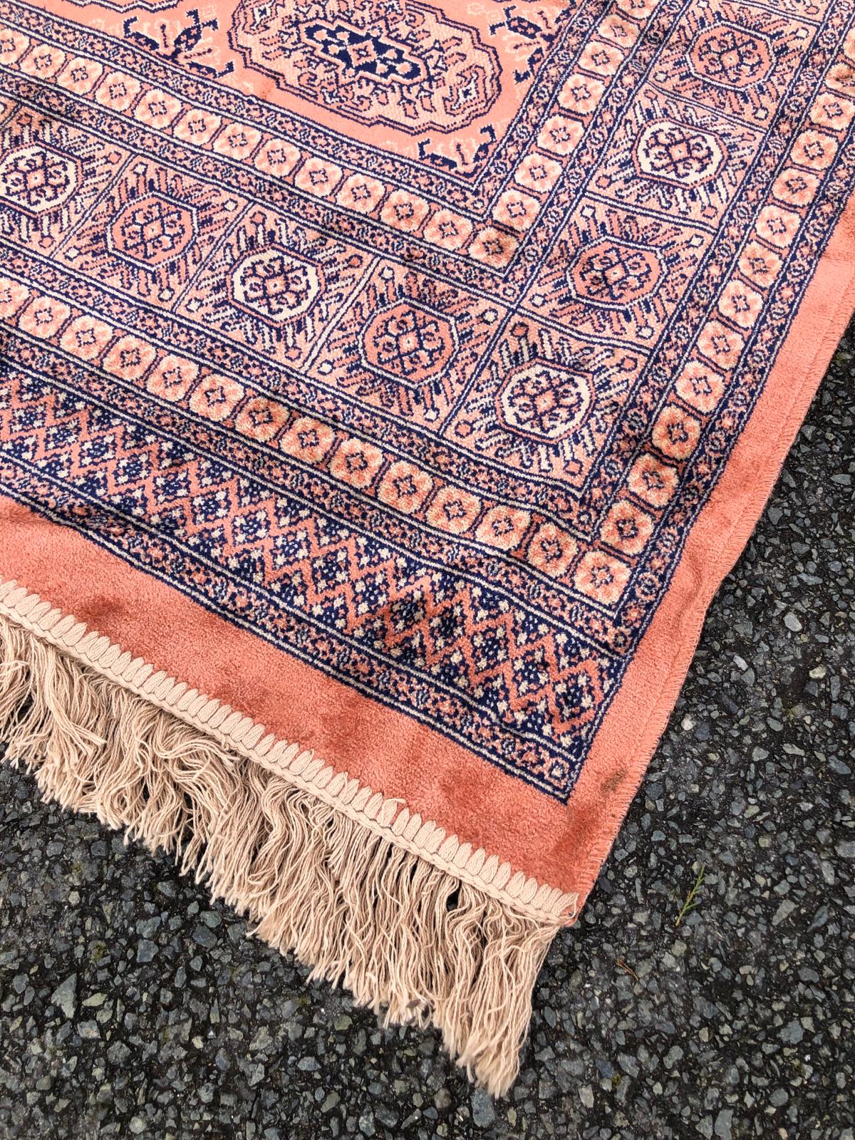 Tapis de style Oriental - 1,9m x 1,4m