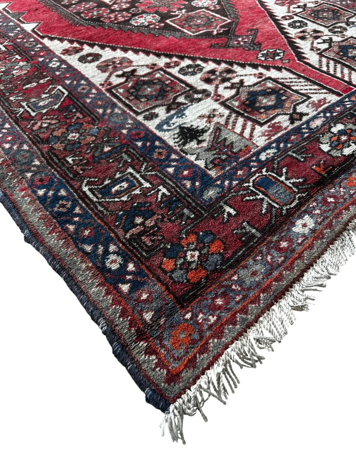 Tapis persan fait main 205cm x 135cm