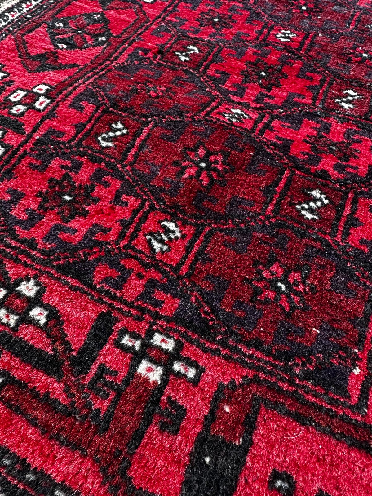 Tapis persan fait main 85cm x 53cm