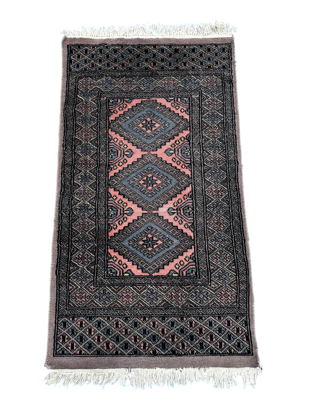 Tapis persan fait main 1m x 60cm