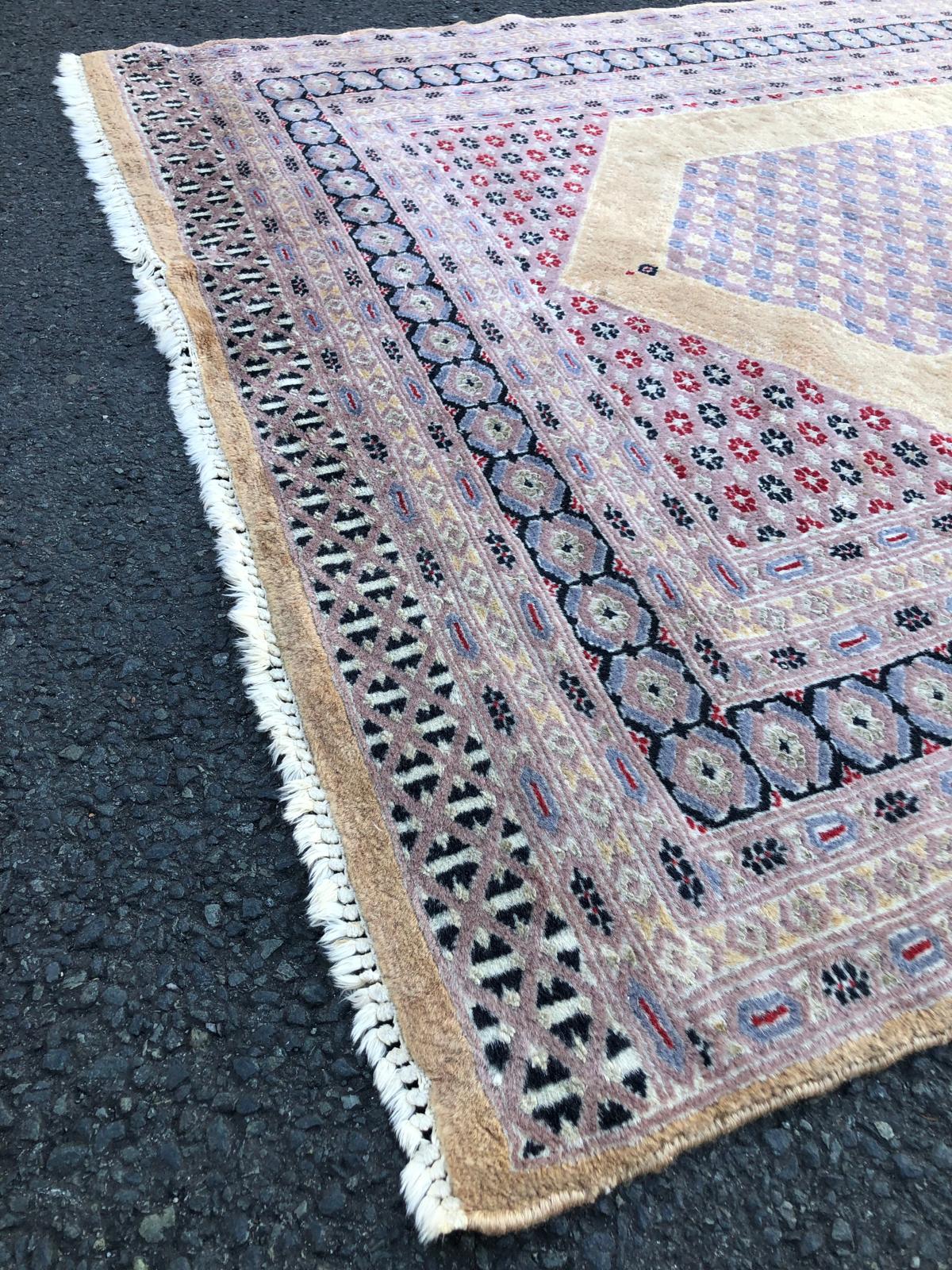 Tapis Pakistanais fait main - 1,8m x 1,3m