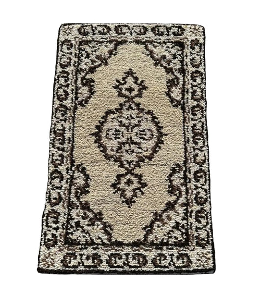 Tapis de style oriental en laine 110cm x 70cm