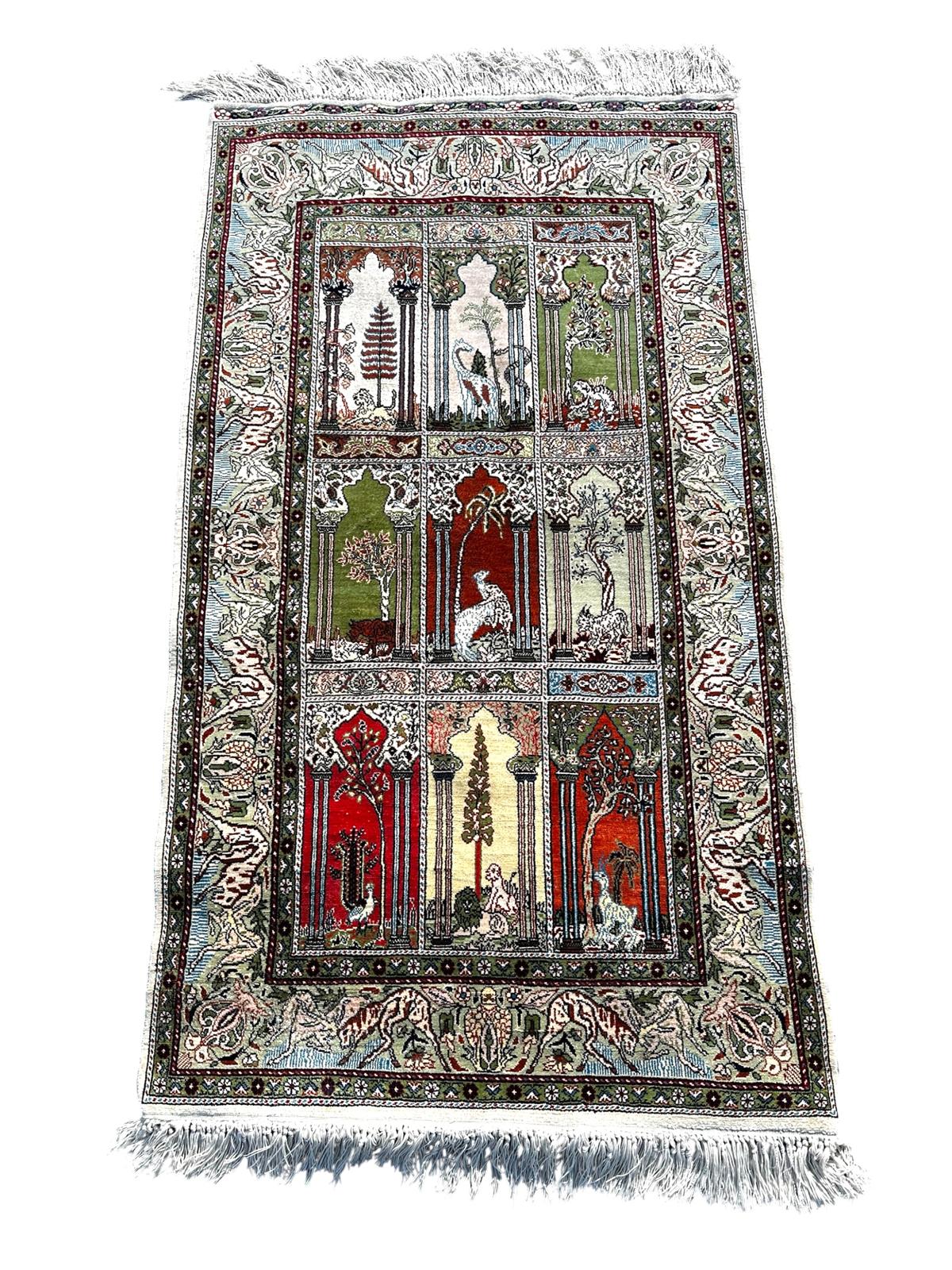 Tapis persan en soie 160cm x 90cm
