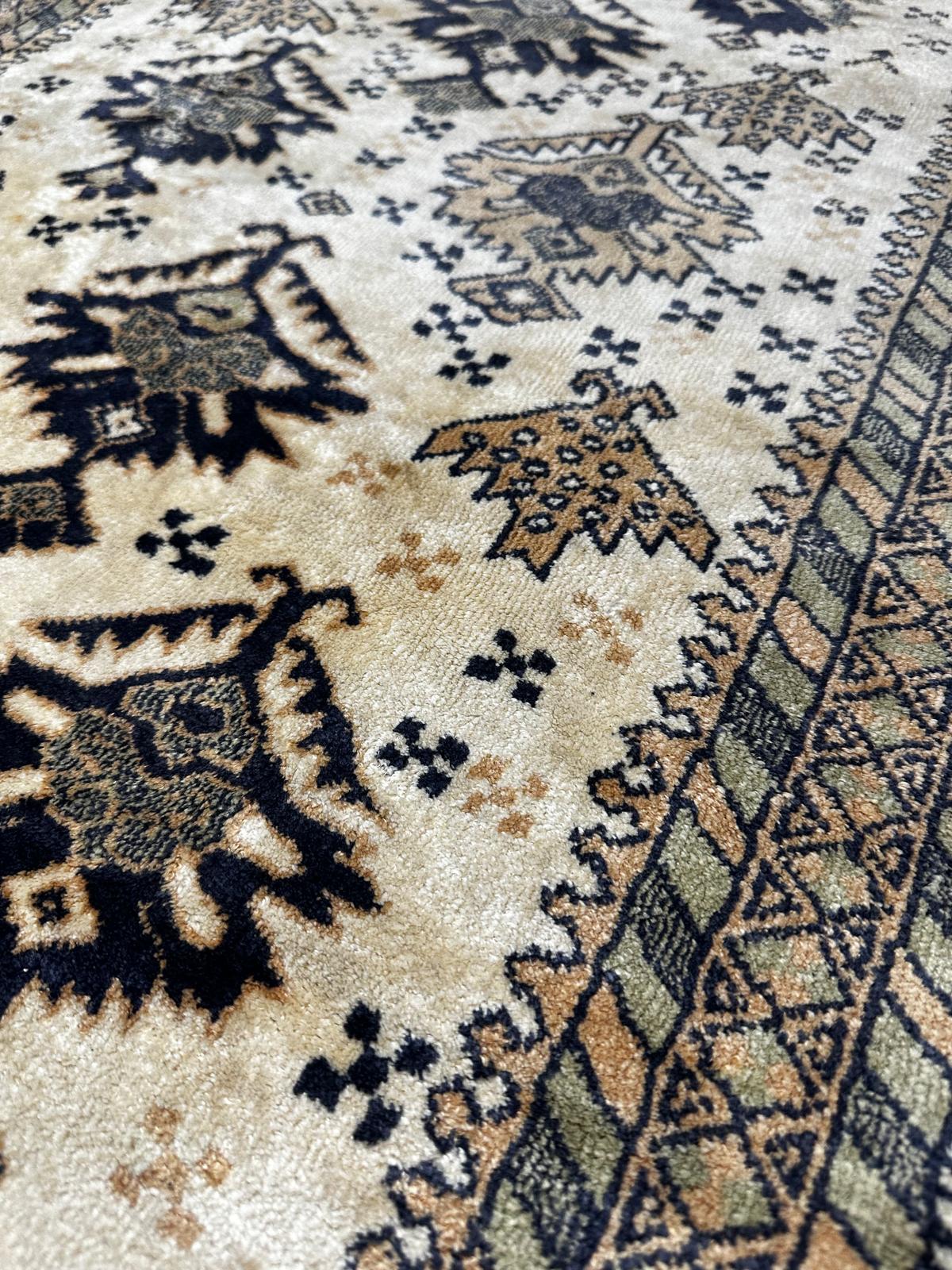 Tapis de style oriental 110cm x 70cm