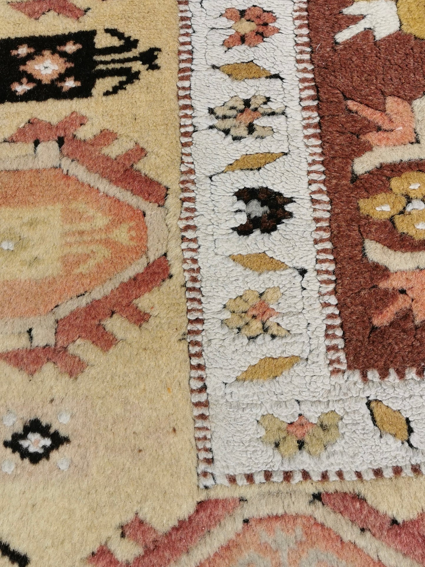 Tapis Turc fait main 1,4m x 0,9m