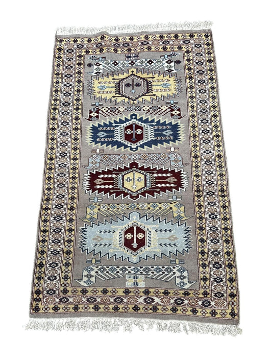 Tapis persan fait main 160cm x 90cm