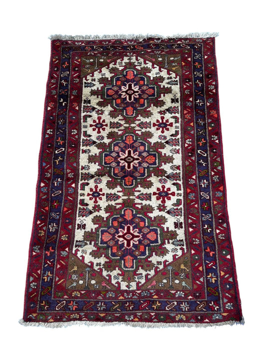 Tapis persan fait main 160cm x 100cm
