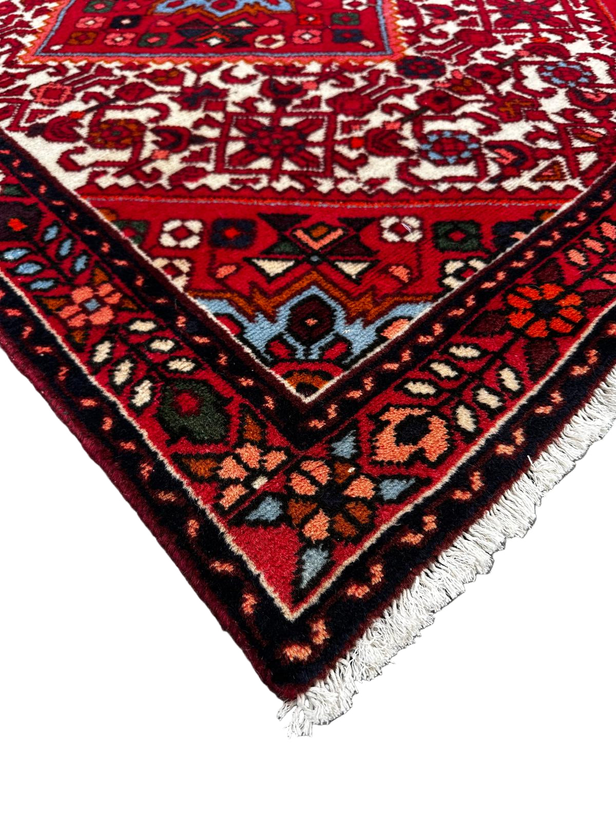 Tapis persan fait main 140cm x 100cm