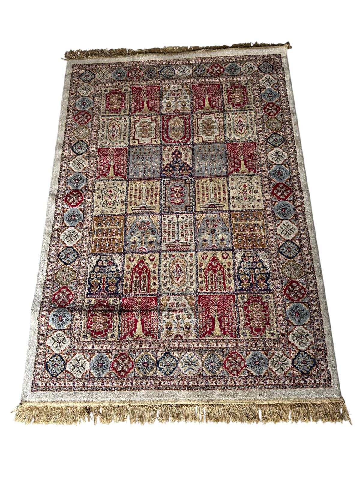Tapis de style oriental 120 cm x 170cm