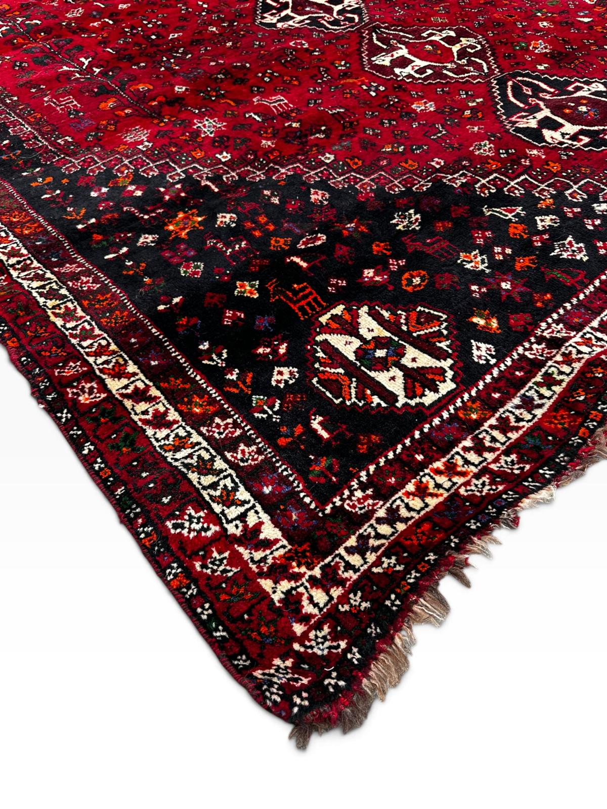 Tapis persan Shiraz fait main 305cm x 235cm
