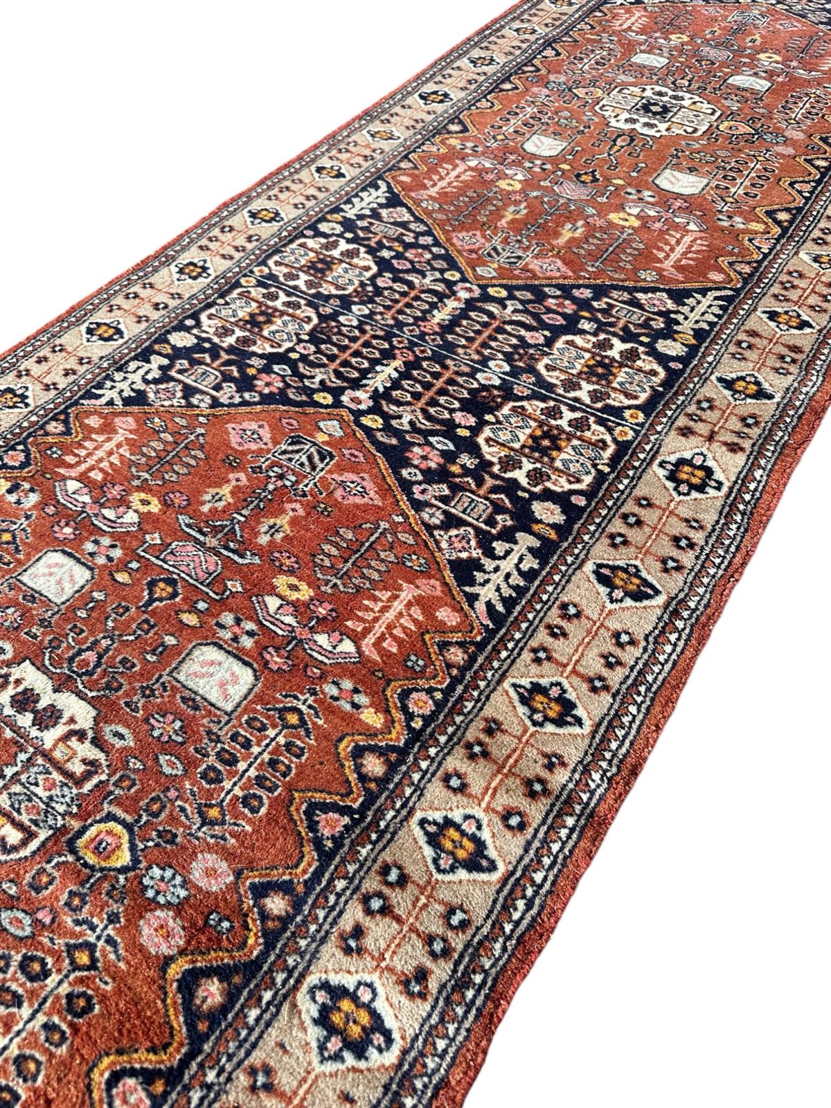 Tapis persan de couloir 260cm x 80cm