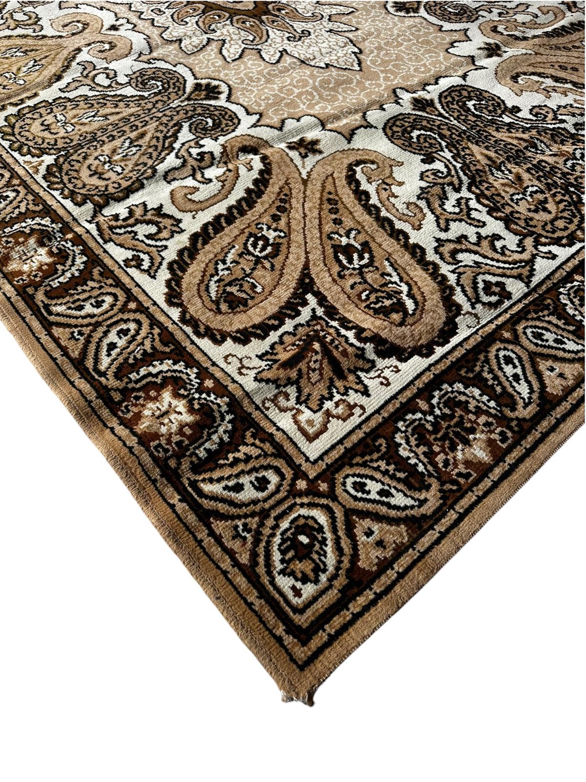 Tapis de style oriental 190cm x 280cm
